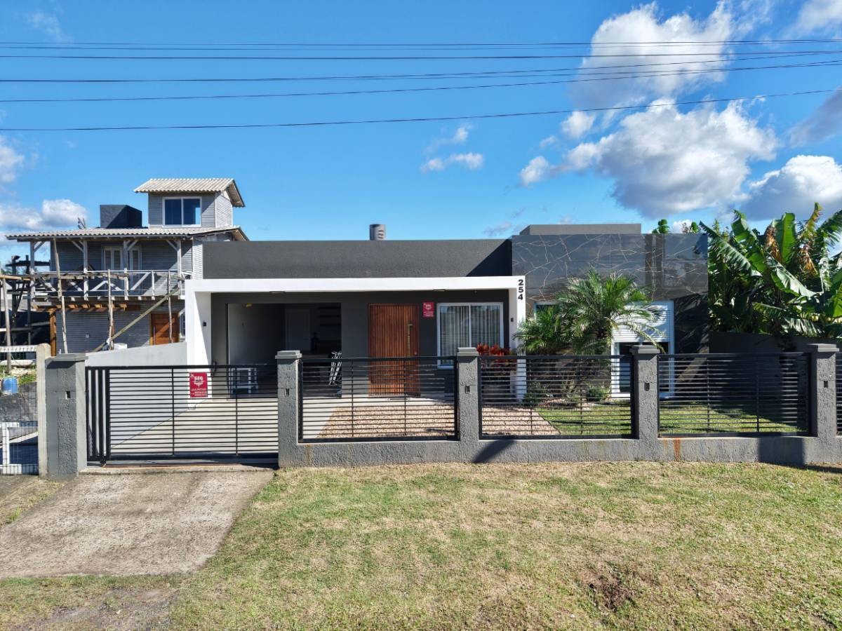 Casa 3 dormitórios para venda, ZONA NOVA em Capão da Canoa | Ref.: 315